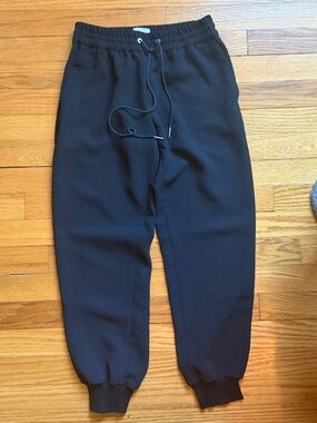 Wilfred Black Elastic Waist Lounge Joggers Like New Condition xxs
